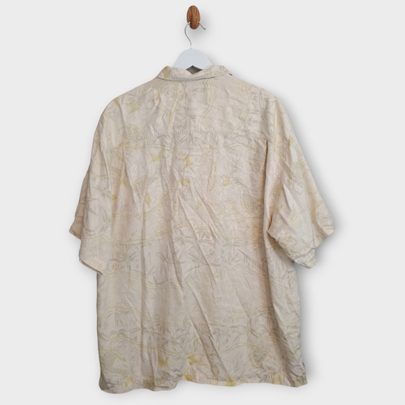 Tommy Bahama Shirt Mens XL Yellow Hawaiian 100% Silk Floral Fish Print Button Up - Picture 2 of 8